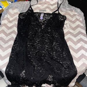 NWT Black Lace SECRET TREASURES Slip Lingerie XL